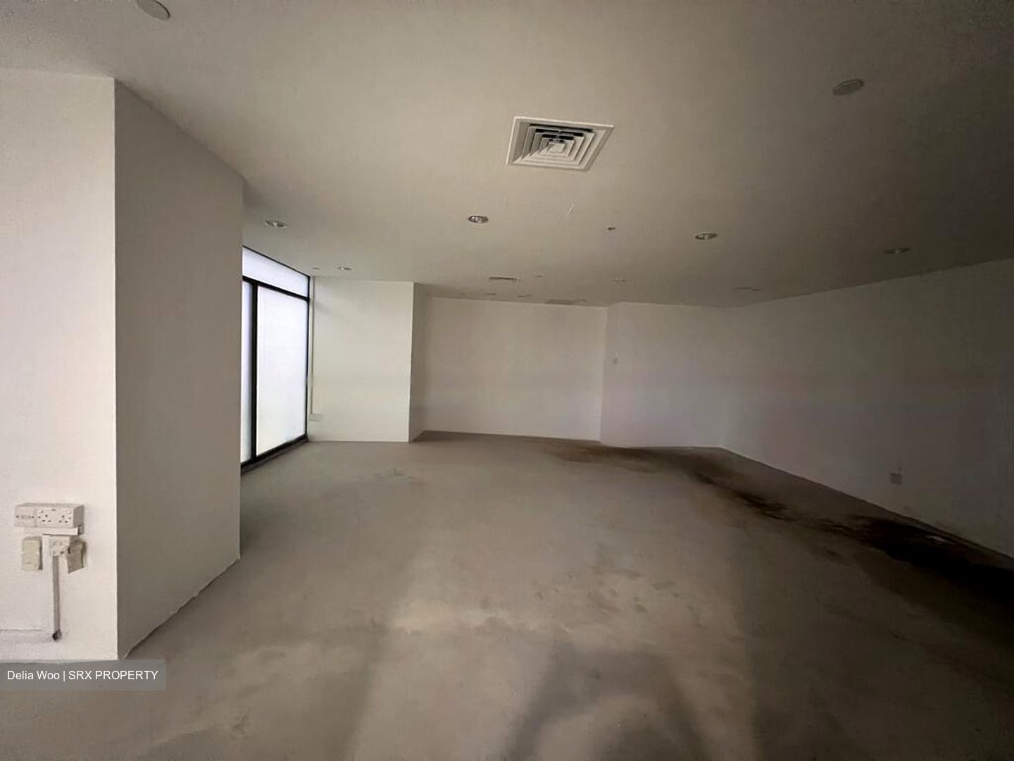 Lucky Plaza (D9), Shop House #469269941